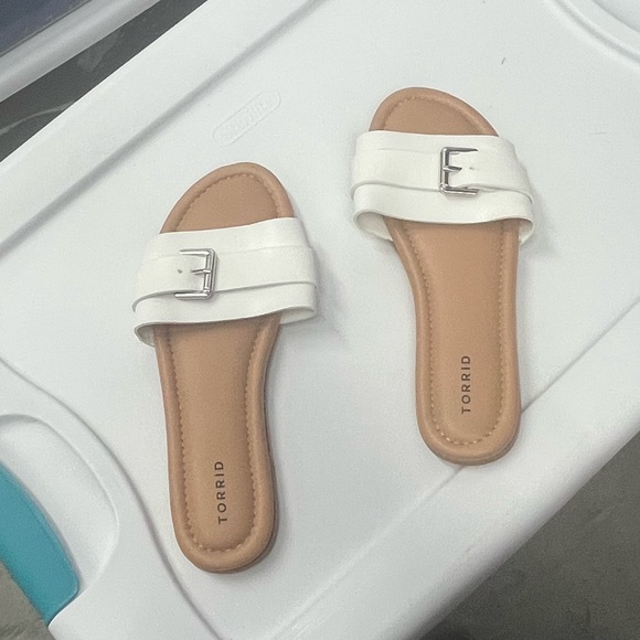 Torrid Shoes - Torrid | White Buckle Slides | size 8.5